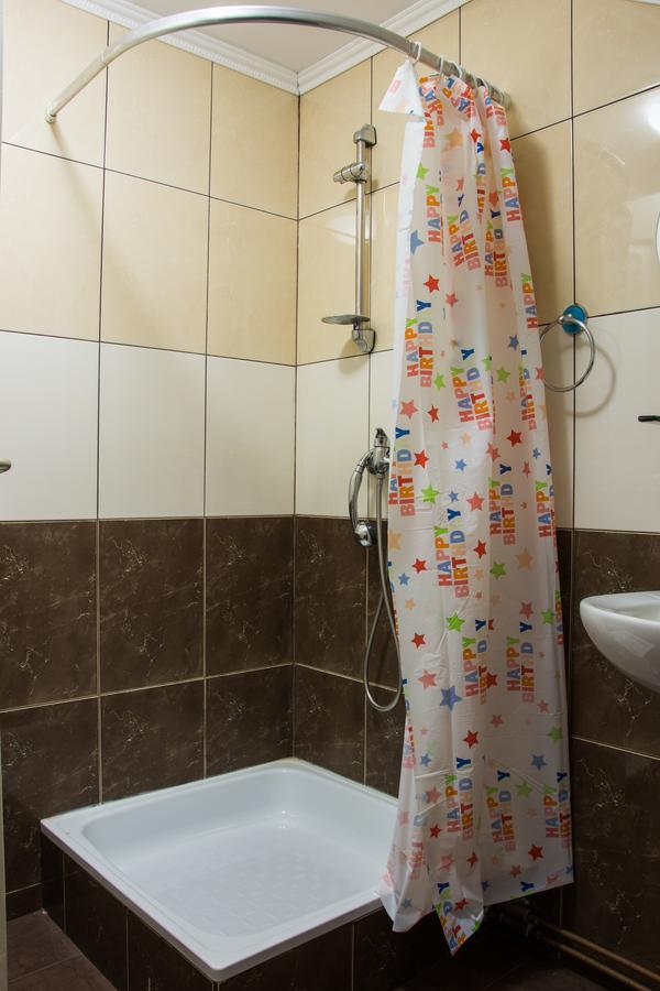 Pensiunea George Gura Rîului Esterno foto